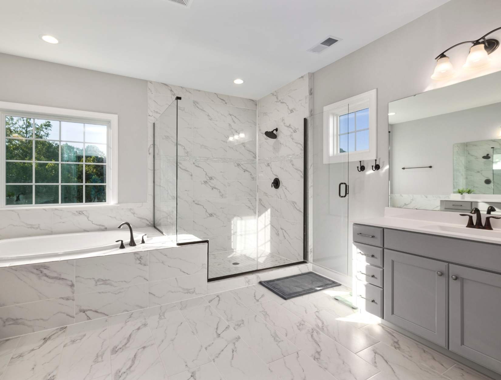 Cleaning Mirrors and Glass Surfaces
