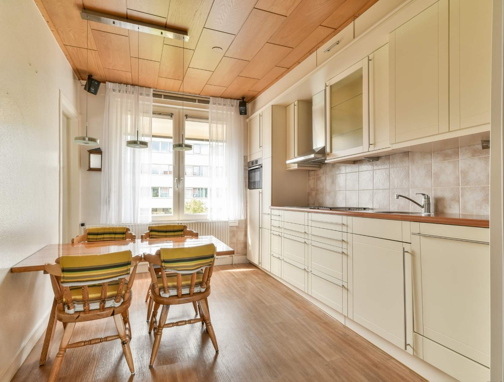 Monthly Cleaning for Light Maintenance Homes